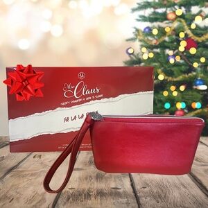 🎄 New BH Cosmetics Miss Claus 12-Piece Brush Set & Wristlet– Limited Edition! 🎄
